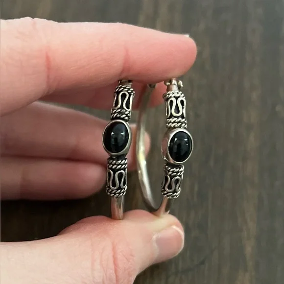 Vintage 925 Sterling Silver Black Onyx Hoop Earrings Ornate Boho Swirl Design 🖤✨ - Picture 2 of 9